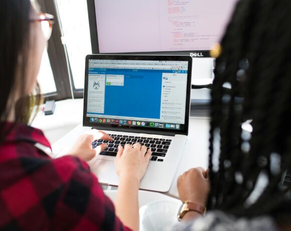 Practical Software Tools for Modern Work and Business